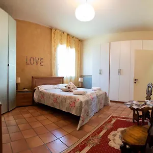 Hause Megghi Gambassi Terme
